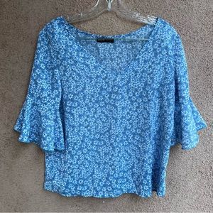 Shein Womens Top Shirt Small Blue Floral Short Sleeves